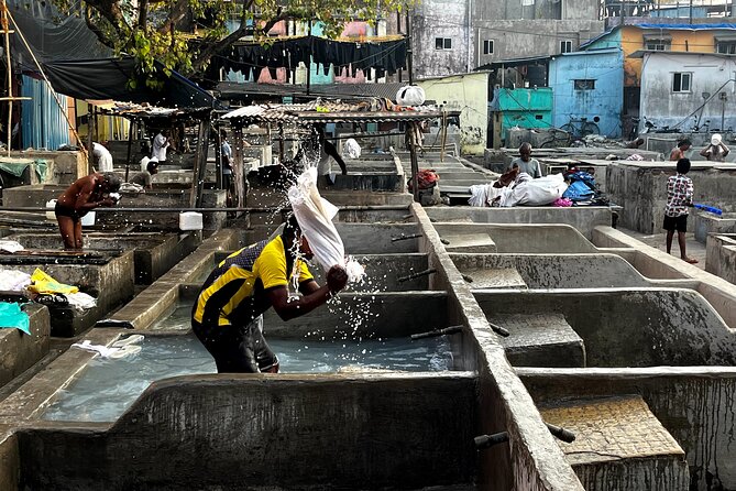 Mumbai Morning Market Tour of Flowers, Fish, and More - Chai, Snacks, and What Food Costs