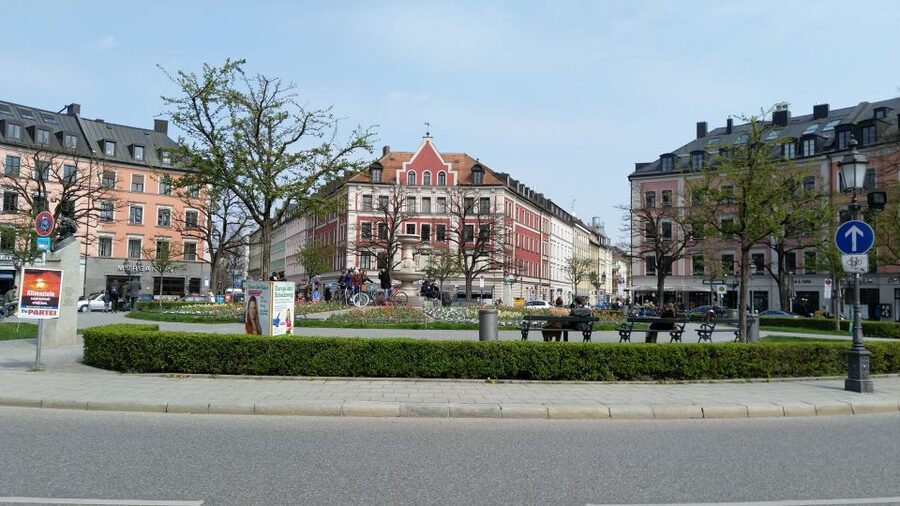 Munic:h; Paul's Bavarian Food and Market Tour - Hackerhaus and the Bavarian main course