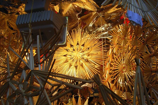 Munich Christmas Market Private Walking Tour With A Professional Guide - What the two-hour timing really offers