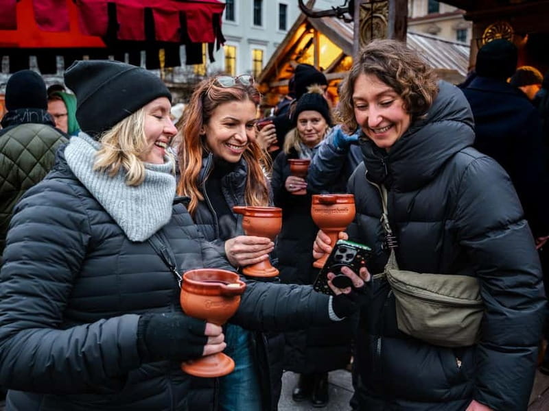 Munich: Christmas Markets Food & Drink Tour - Marienplatz, Munich’s central Christmas setting