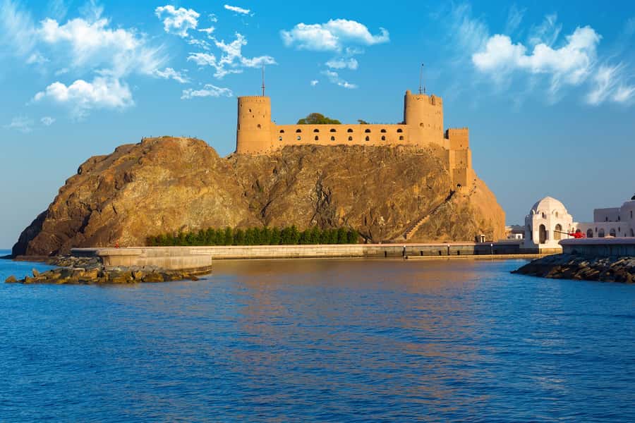 Muscat: City Tour of Grand Mosque, Old Souqs, Museum, & Fort - A useful first look at Muscat in 270 minutes