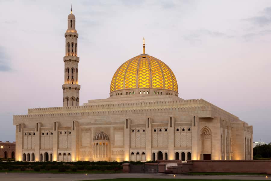Muscat: City Tour of Grand Mosque, Old Souqs, Museum, & Fort - Muttrah Souq and the corniche: Muscat’s everyday side