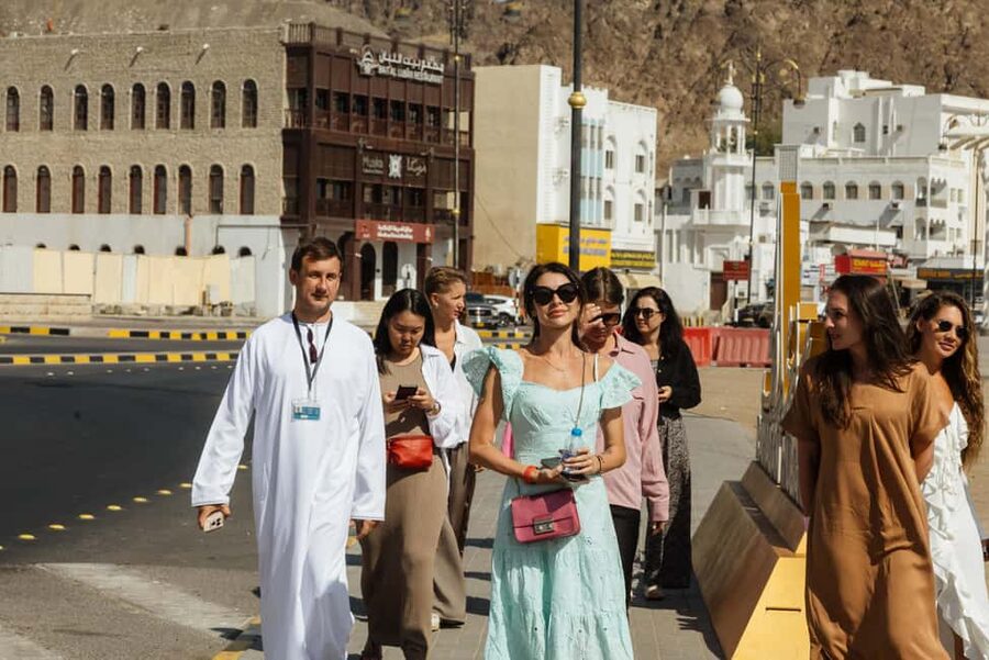 Muscat: Guided Walking Tour of Corniche, Souq & Mutrah Fort - Key points to know before you book