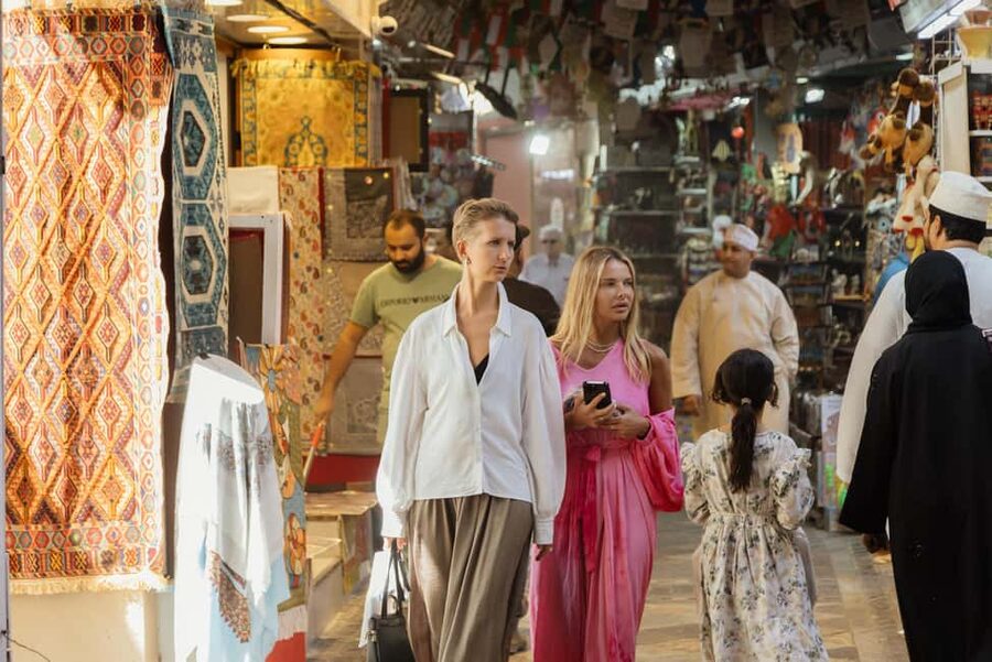 Muscat: Guided Walking Tour of Corniche, Souq & Mutrah Fort - Who should book this walking tour?