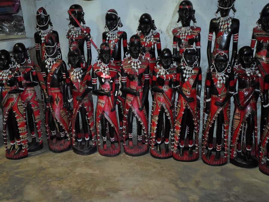 Nairobi: Explore Maasai Market for Unique Souvenirs - Starting at Hilton Arcade on Mama Ngina Street