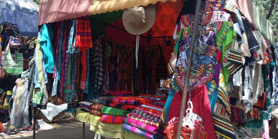 Nairobi: Explore Maasai Market for Unique Souvenirs - First stop: city-center craft shops