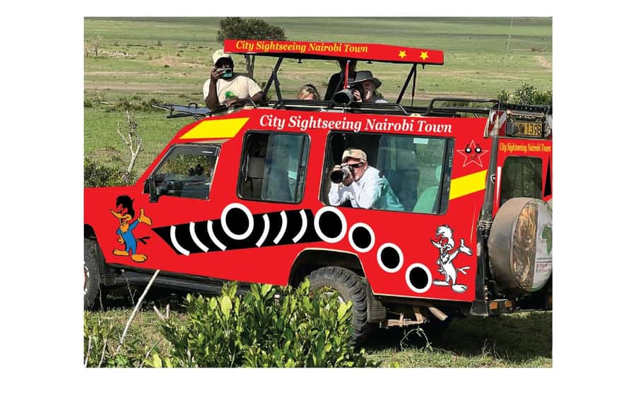 Nairobi: Hop on Hop off and Maasai market Collections Visit - Railway history in a one-hour museum visit