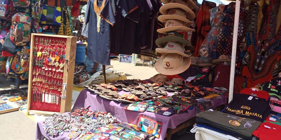 Nairobi: Maasai Market and Nairobi City Tour - Seeing Nairobi through monuments and public buildings