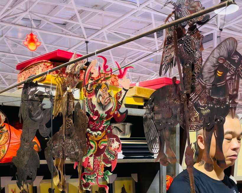 Night Market Haggling Adventure with an English Guide! - Who will enjoy this private market tour