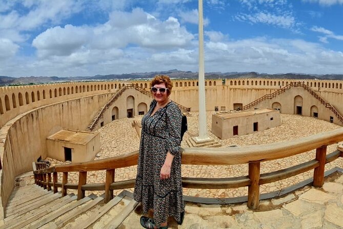 Nizwa Fort-Nizwa Souq-Misfah Al Arbyeen-Jebel Shams - Private Full Day Tour - What the private 4x4 adds to the day