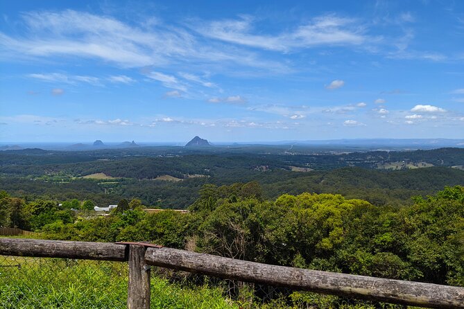 Noosa, Eumundi Markets, Glass House Mountains from Brisbane - Nutworks and the Chocolate Factory