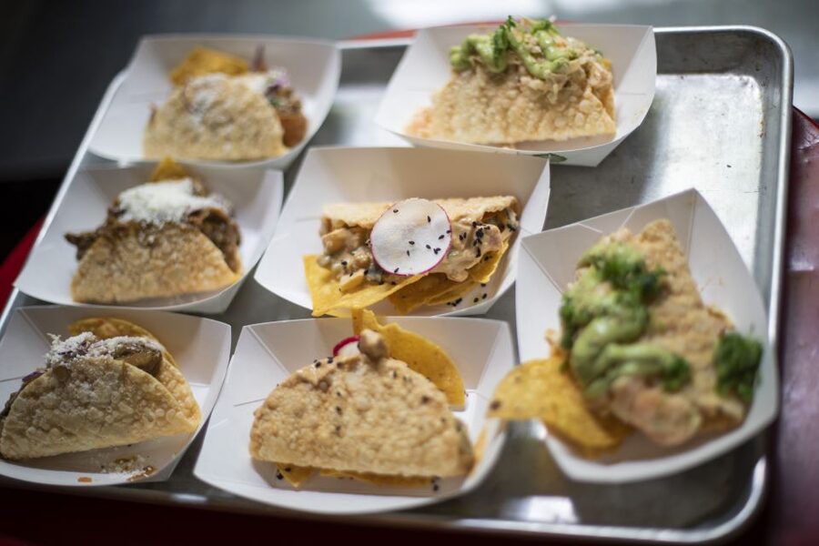 NYC: Chelsea Market, Meatpacking, High Line Food Tour - Chelsea Market: a strong opening with plenty to taste