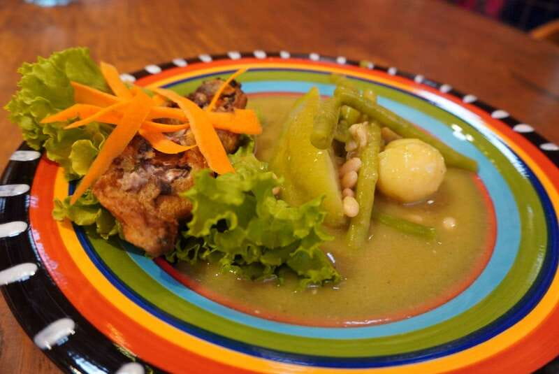 Oaxaca: Traditional Oaxacan Cooking Class with Market Visit - Handmade tortillas and regional drinks