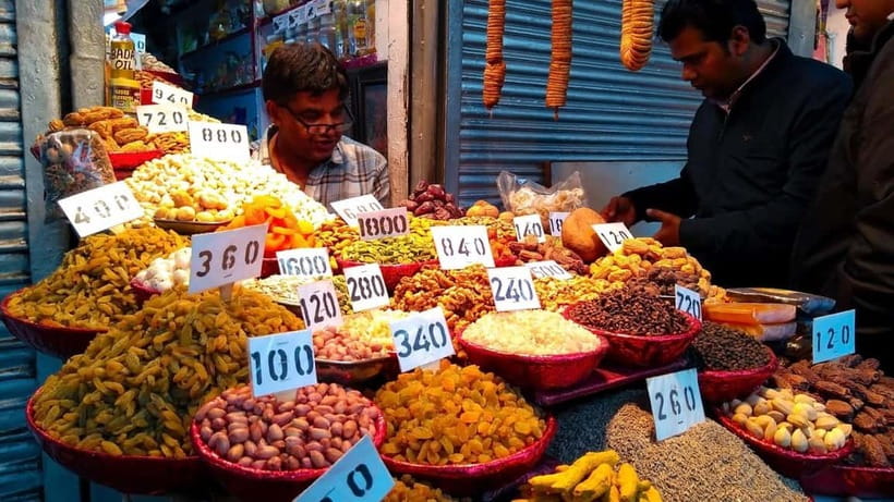Old Delhi: Khari Bawli - Asia's Largest Spice Market - Private pickup makes Old Delhi easier