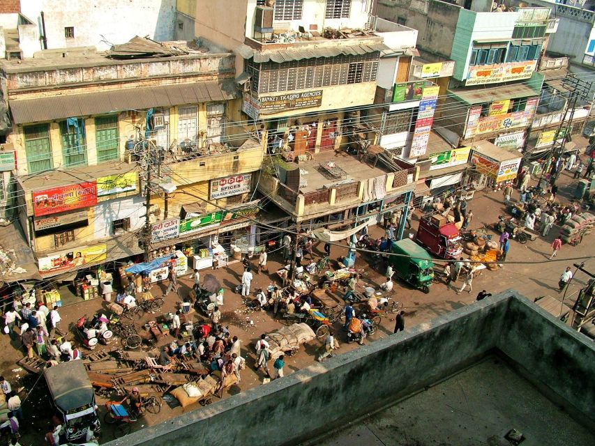 Old Delhi: Spices, Heritage and Bazaars Walking Tour - Food, chai, and the useful extras