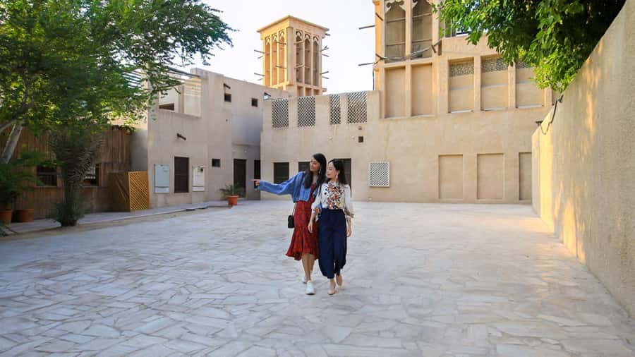 Old Dubai Heritage Tour: Souks, Mosques & more hidden gems! - Jumeirah Mosque: a brief look at an important landmark