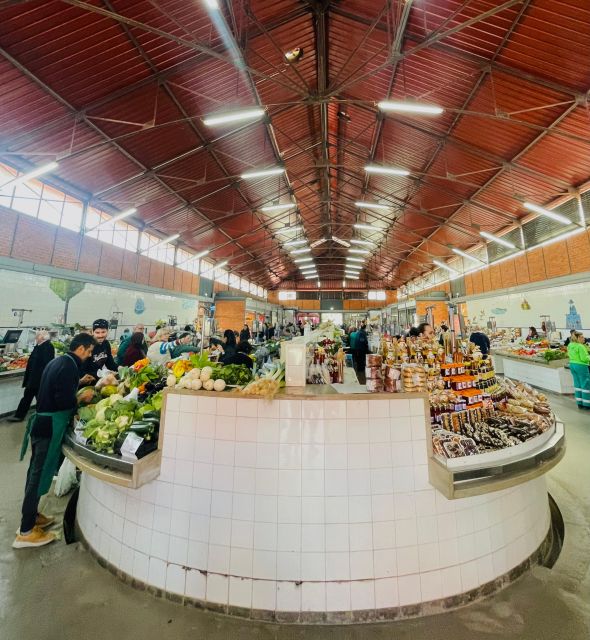 Olhão Fish Market & Food Tour - What makes the guide important