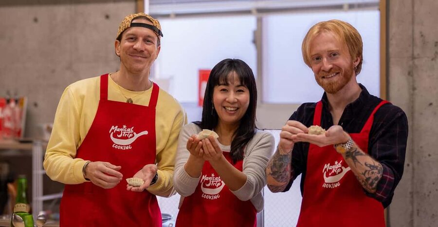 Osaka: Cooking Class & Sake Tasting with Local Market Visit - Sake, Beer, and Conversation at the Table