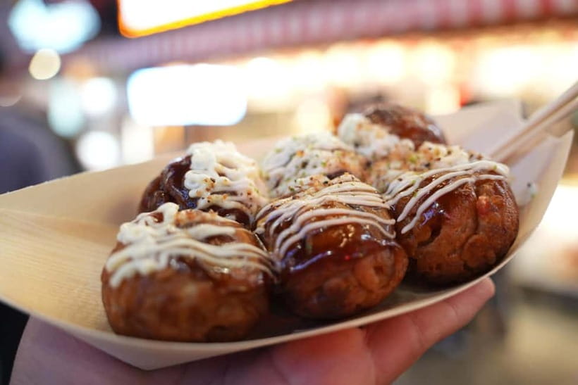 Osaka: Food Tour Kuromon Market & Dotonbori with Guide - Who will enjoy this Osaka food walk?