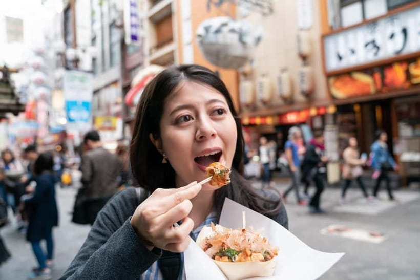 Osaka: Food Tour Kuromon Market & Dotonbori with Guide - Meeting at Hotel Royal Classic Osaka