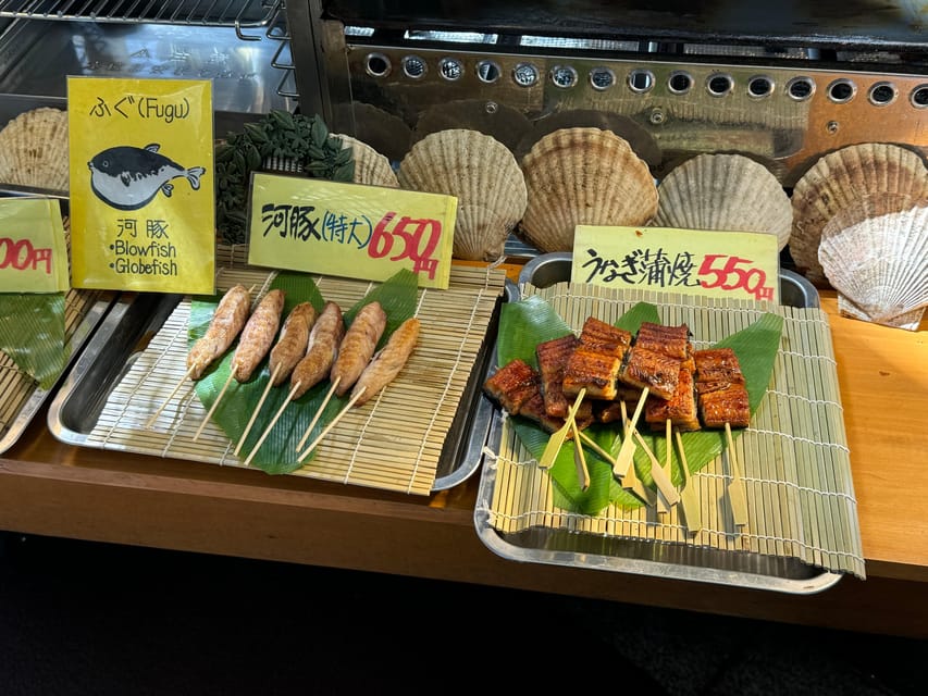 Osaka: Kuromon Market 1.5-Hour Seafood & Street Food Tour - Private or group tour?
