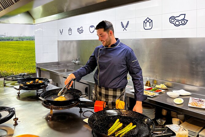 Paella Cooking Class, Wine Tasting & Central Market in Valencia - Meeting at MYR Hotel Palau Vallier