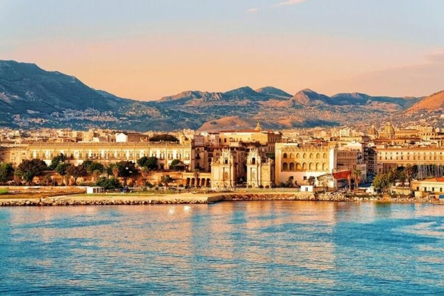 Palermo : Historic Markets & monuments Walking Tour - Palermo Cathedral: a strong first monument
