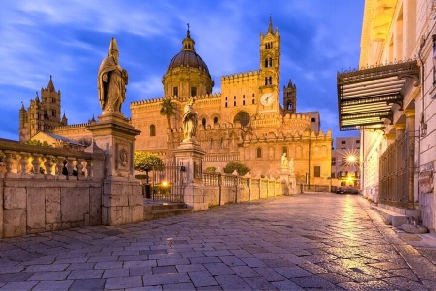 Palermo : Historic Markets & monuments Walking Tour - Teatro Massimo and Palermo’s grand public face