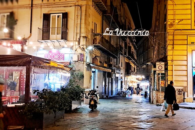 Palermo in 2 hours Main monuments and historic markets - Piazza Pretoria and the city’s Renaissance fountain
