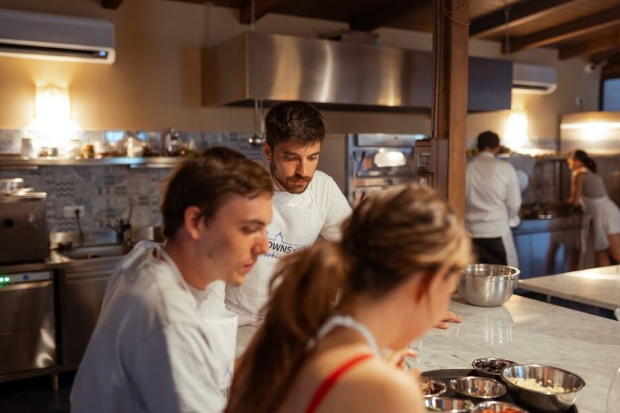 Palermo: Market Tour and Sicilian Cooking Class with Lunch - Course one: Sicilian arancini and hands-on preparation