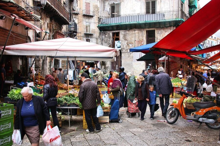 Palermo: Market Tour and Sicilian Cooking Class with Lunch - Learning Palermo’s food traditions from the chefs