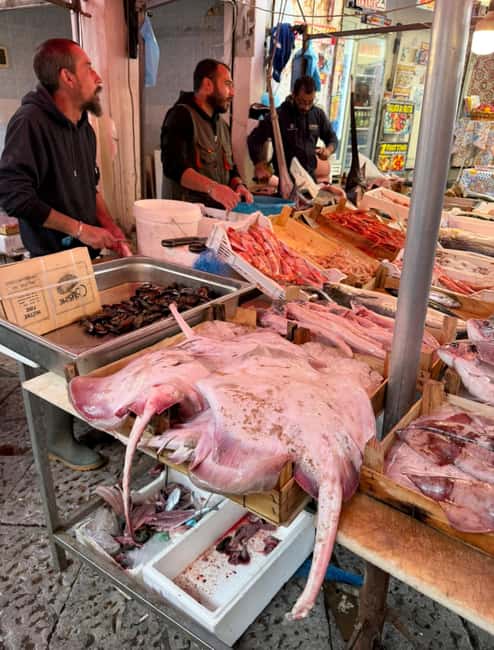 Palermo: Sunday Markets Walk with sweet break - The pastry break with cannolo or cake