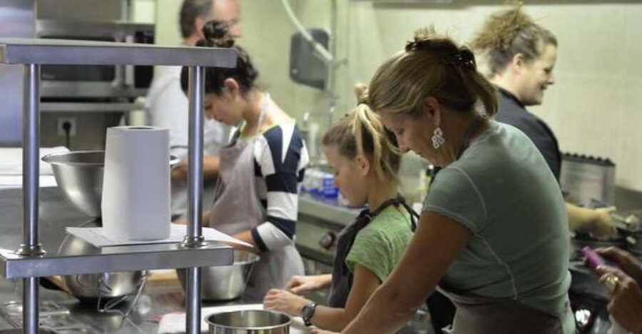 Paris: Full-Day Cooking Class, Market Tour and Lunch - Key points to know before booking