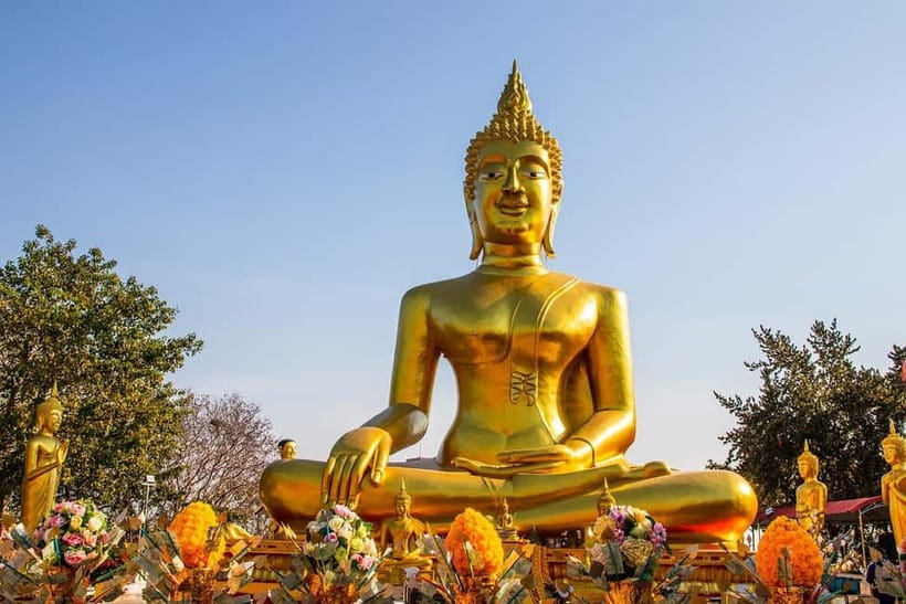 Pattaya: Big Buddha Temple and Night Market Tour - What this three-hour evening tour is really like