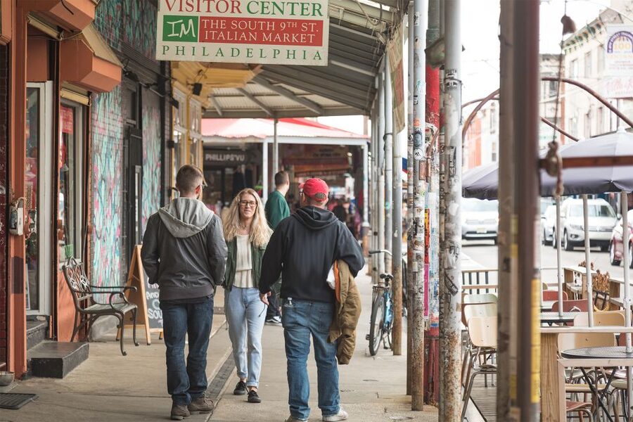 Philadelphia: Italian Market Walking Food Tour - Pop Up Café and Cardenas Oil & Vinegar Taproom