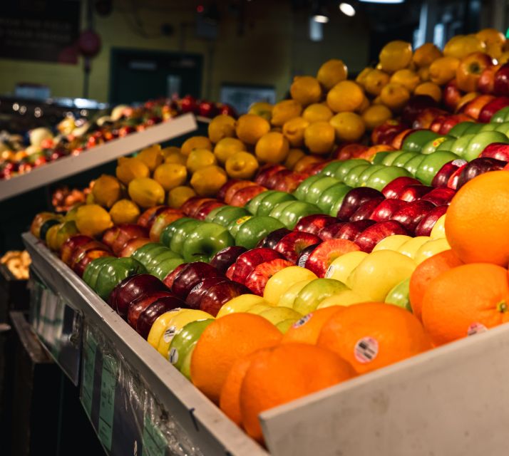 Philadelphia: Reading Terminal Market Walking Tour - Market stories from guides who know the vendors