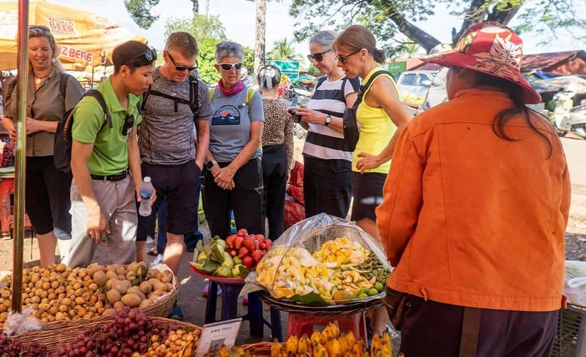 Phnom Penh: Morning Foodie, Market Walking & Street Art Tour - Key points to know before booking