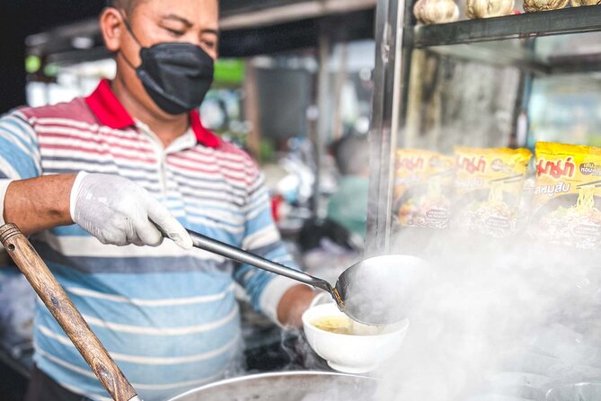 Phnom Penh Morning Market & Food Tour by Tuktuk - Includes All Food & Drinks! - Why a morning food tour works in Phnom Penh