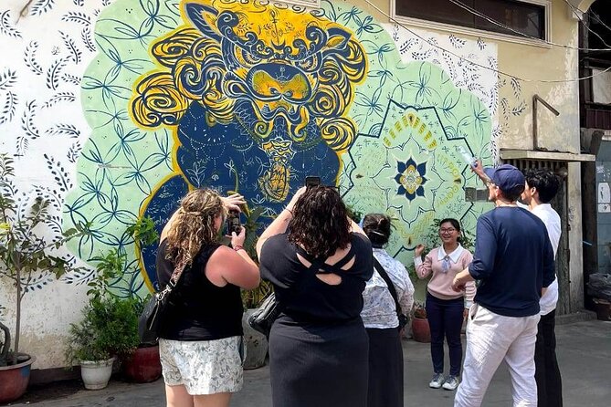 Phnom Penh's Morning Market and Street Art Tour by Tuk tuk - Why this Phnom Penh morning works so well