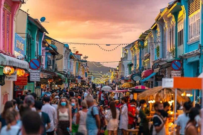Phuket City Tour & Scenic Viewpoints / Night Market - Karon Viewpoint and the value of the photo stops