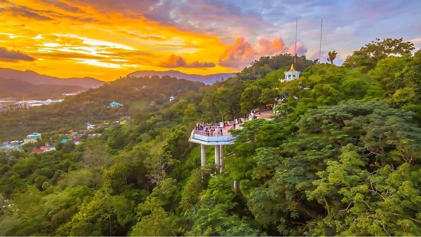 Phuket: Full Day City Tour with Night Market - What the guides add to the day