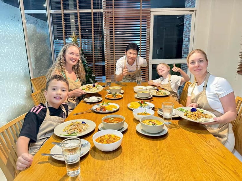 Phuket: Thai Cooking Class with 4 Dishes and Market Visit - Who will enjoy this Phuket cooking class?