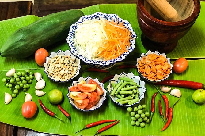 Pink Chili - Thai Cooking Class and Market Tour in Bangkok - Why Pink Chili begins at On Nut fresh market