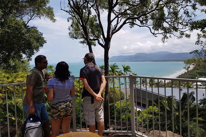 Port Douglas Sunday Markets Day Tour - Extra markets and the question of availability