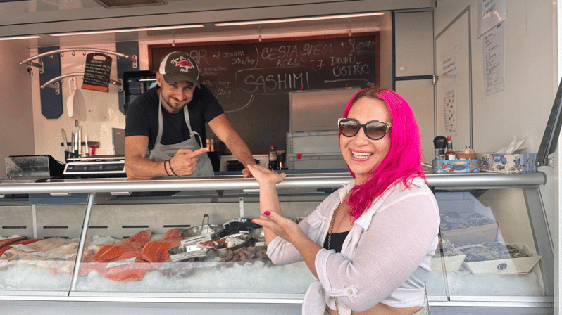 Prague: Farmers Market and Brunch Class with Celebrity Chef - Walking beside the Vltava to Mariko’s home