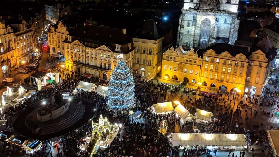 Prague: Private Christmas Markets and Landmarks Tour - Kampa Island and the Prague Venice walk