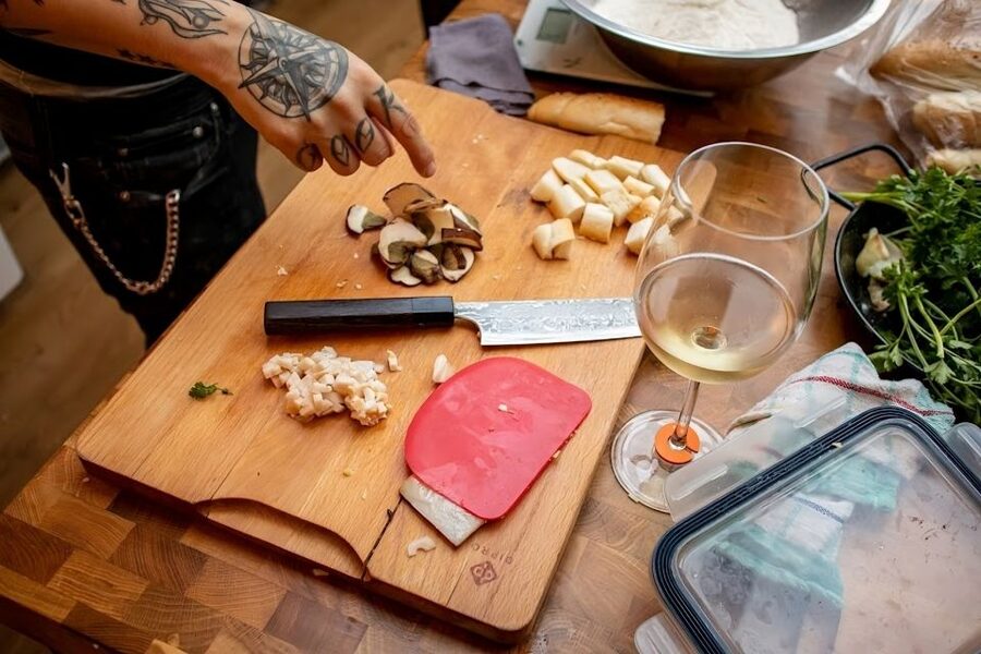 Prague: Traditional Czech Cooking Class with Market Tour - Key points at a glance
