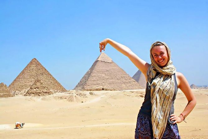 Private 8 Hours Giza Pyramids, Egyptian Museum, and Bazaar from Cairo Airport - Old Cairo, Mosques, and Medieval City Gates