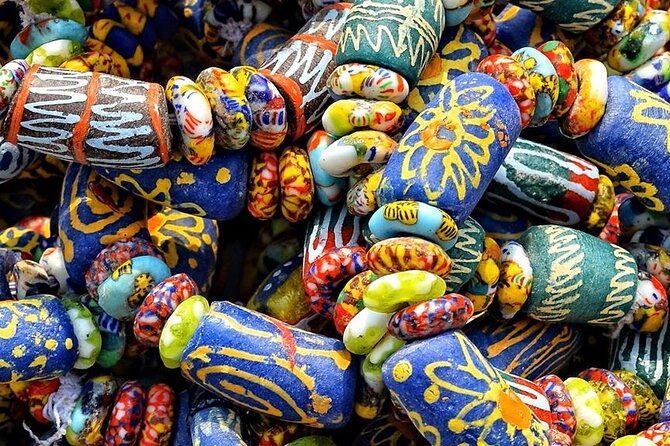 Private Accra Market Tour - Accra Arts Centre: a calmer place to shop for crafts