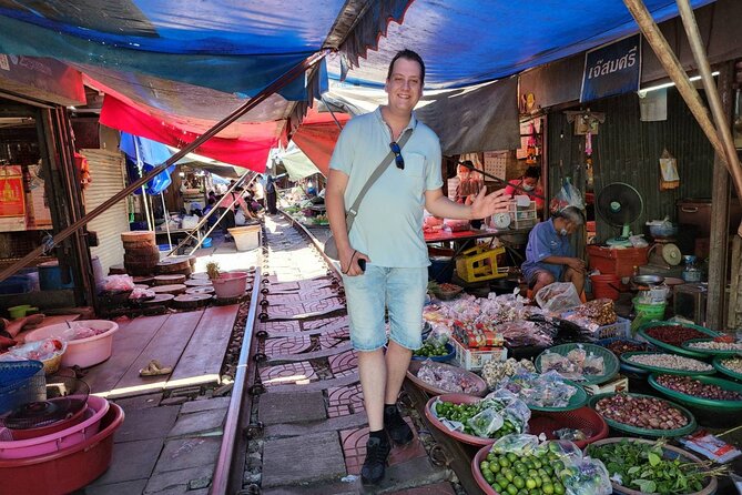 Private Amphawa & Maeklong Railway Market Day Tour with Fireflies - Guide quality, transport, and group comfort